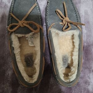 UGG Australia Women’s Dakota Moccasin Slippers